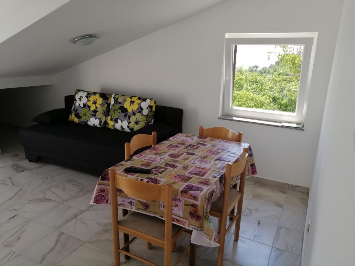 Apartmani Irena Veprinac Екстериор снимка