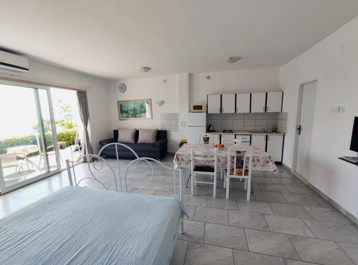 Apartmani Irena Veprinac Екстериор снимка