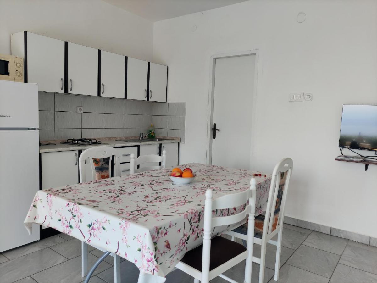 Apartmani Irena Veprinac Екстериор снимка
