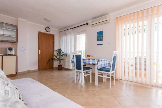 Apartmani Irena Veprinac Екстериор снимка